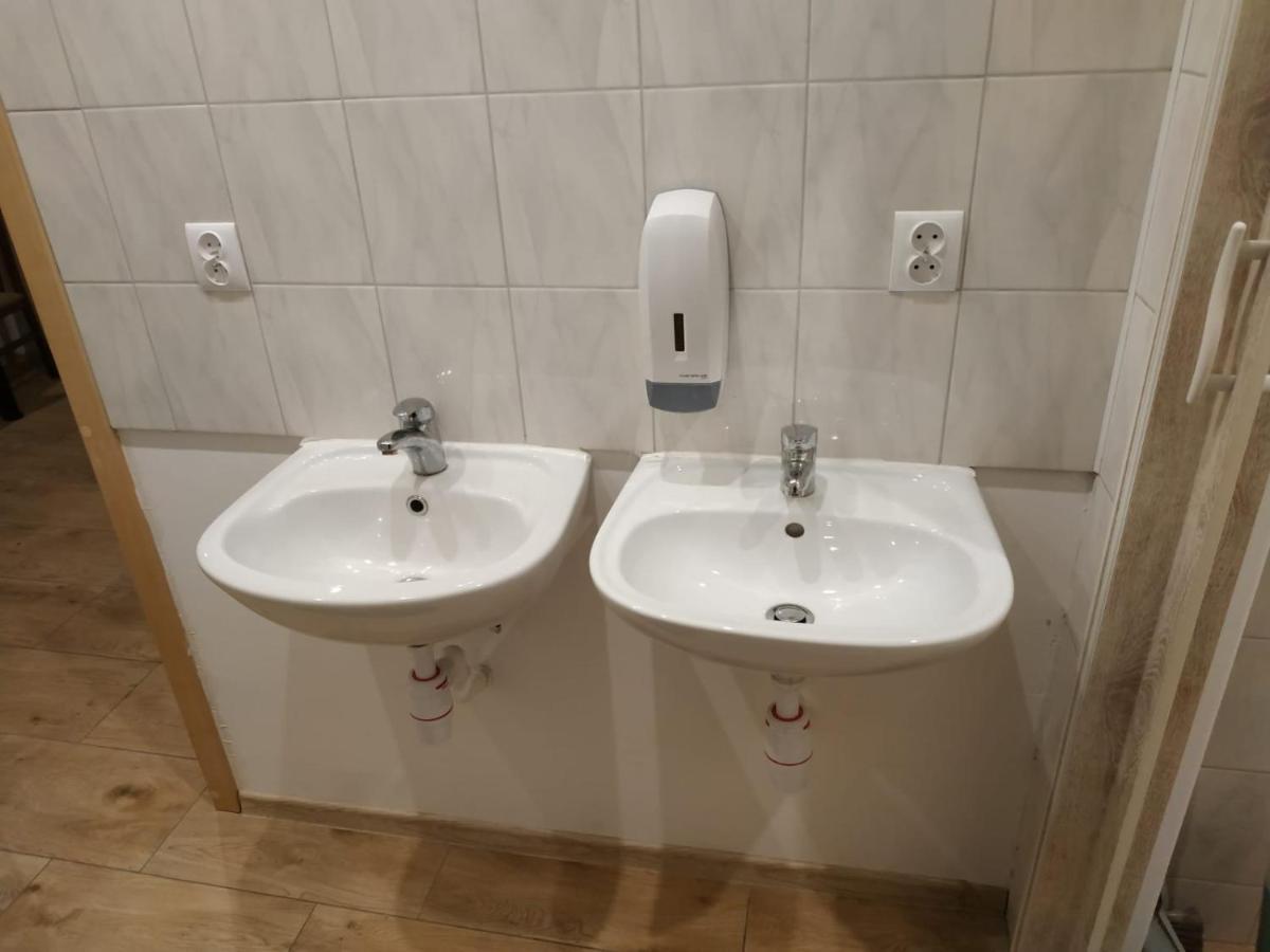 4U Hostel Zgorzelec - Free Parking Jedrzychowice  Dış mekan fotoğraf