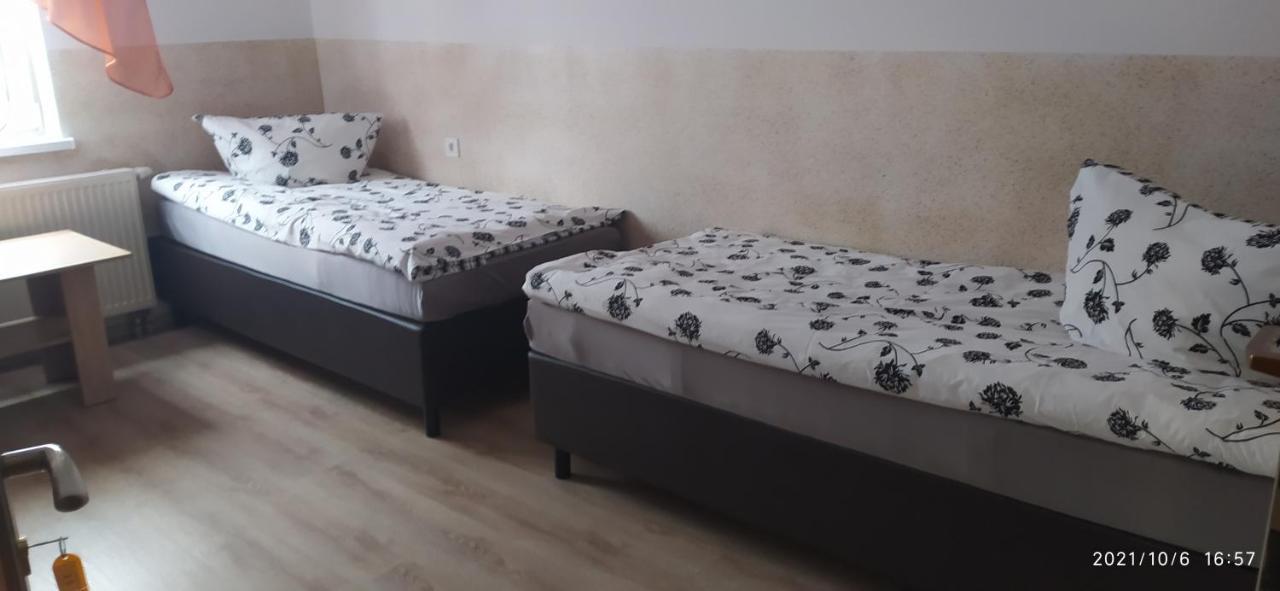 4U Hostel Zgorzelec - Free Parking Jedrzychowice  Dış mekan fotoğraf