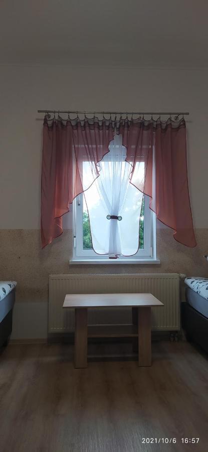 4U Hostel Zgorzelec - Free Parking Jedrzychowice  Dış mekan fotoğraf