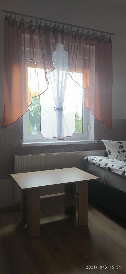 4U Hostel Zgorzelec - Free Parking Jedrzychowice  Dış mekan fotoğraf